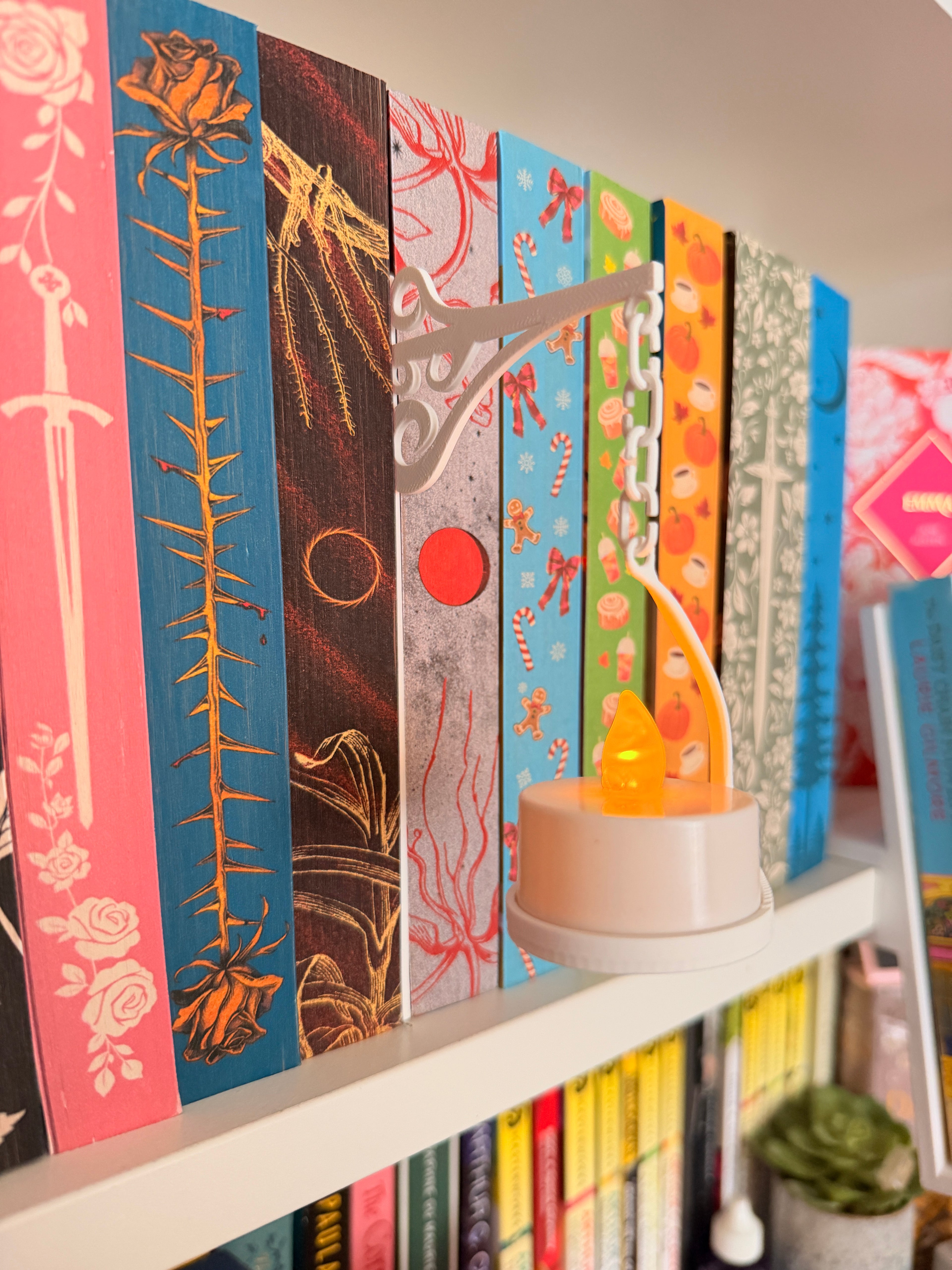 Light up book nook