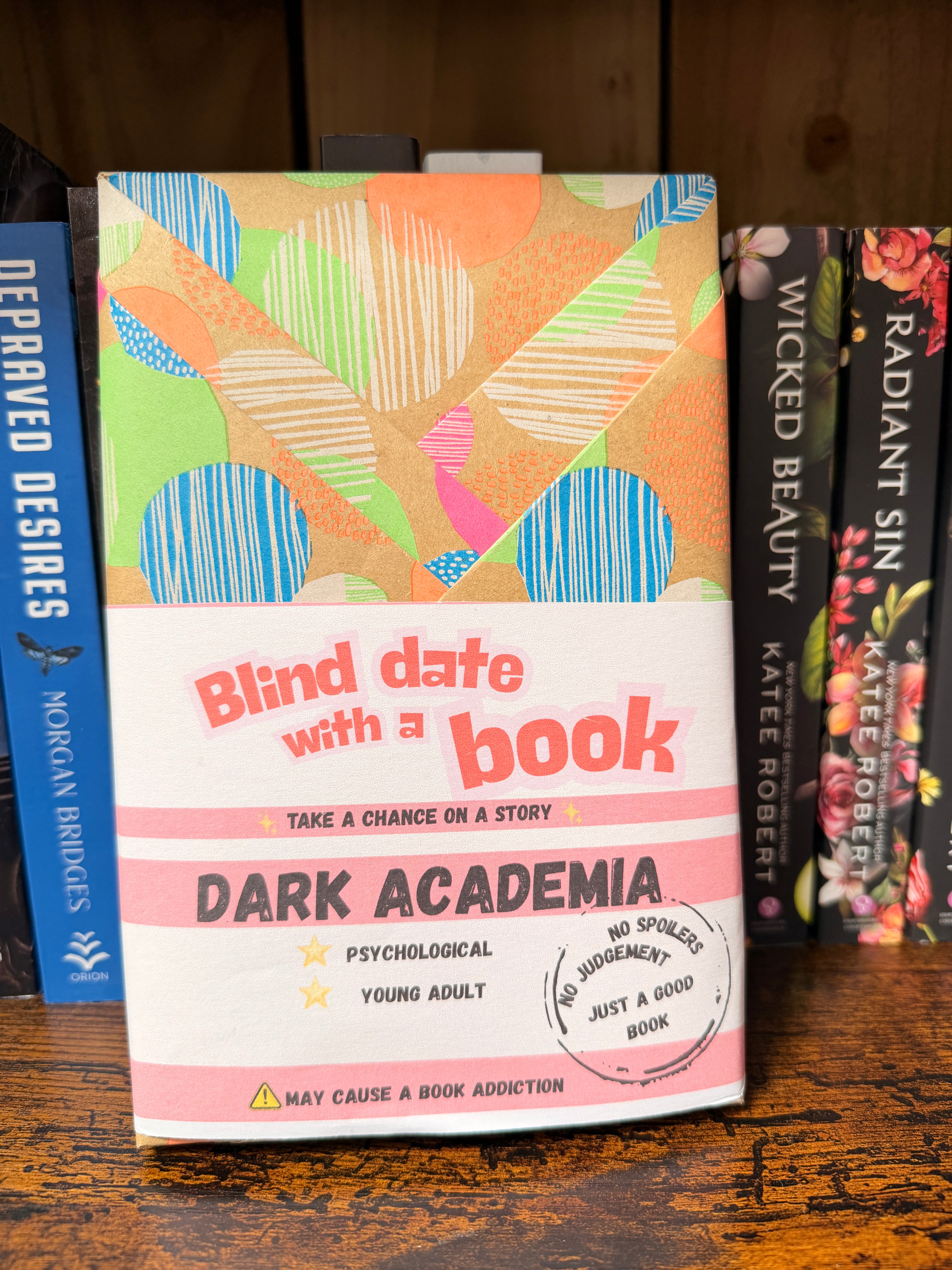 Dark Academia- Blind date with a book