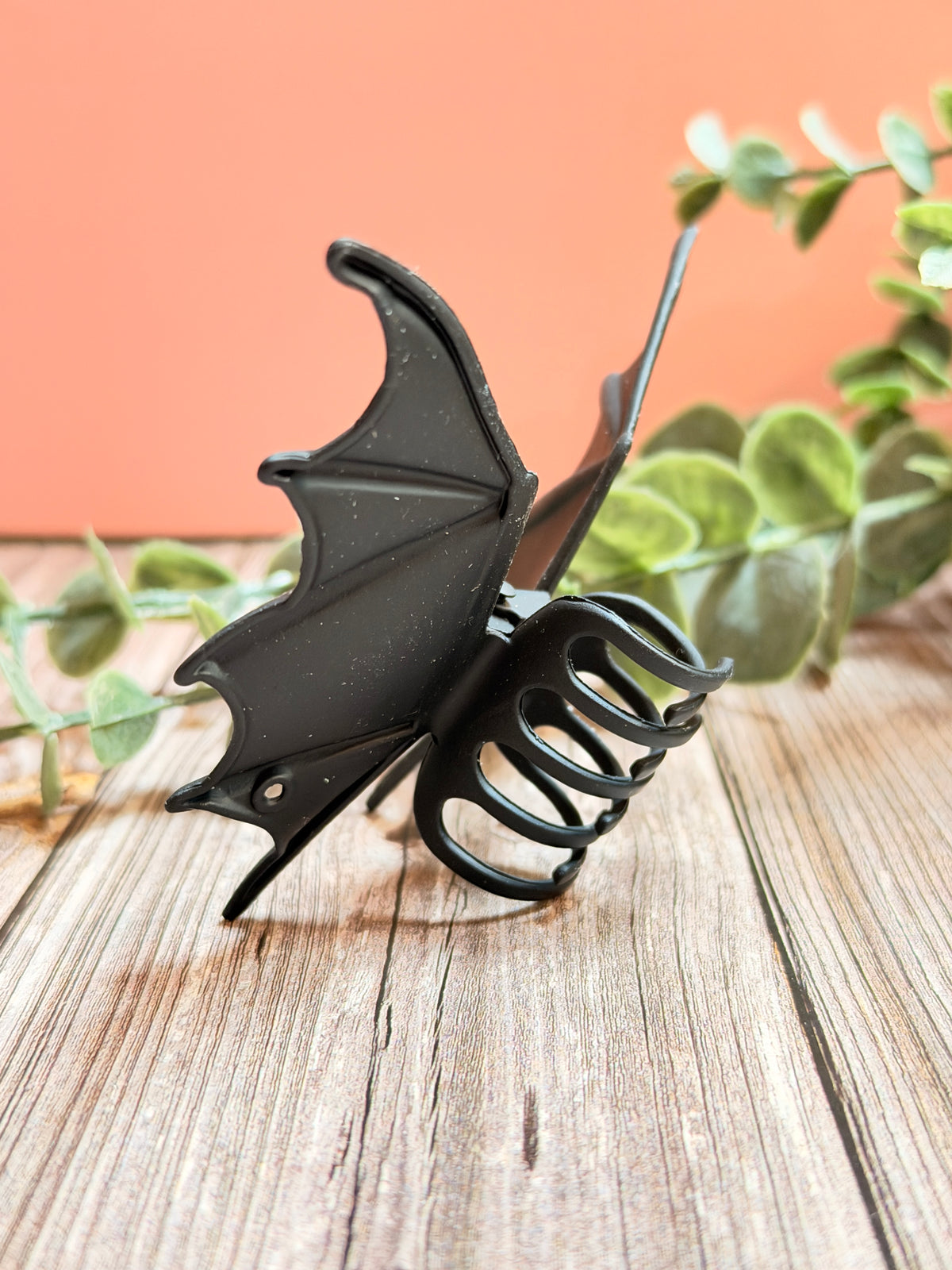 Bat wings hair clip