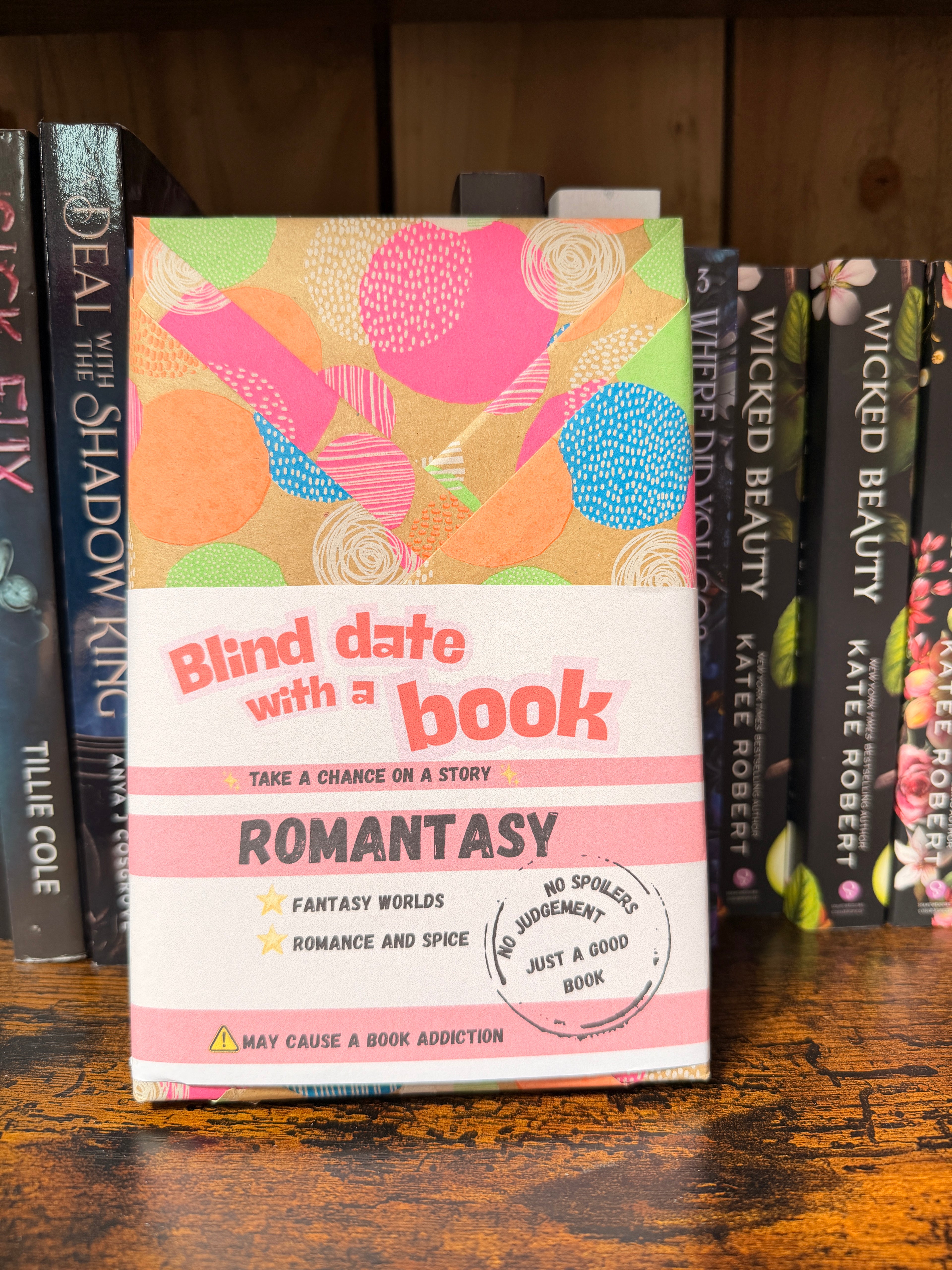 Romantasy- Blind date with a book